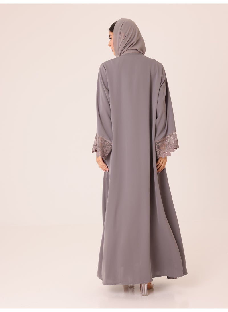 اكسا عباية مطرزة بالدانتيل بلاتينيوم رمادي - Image 5